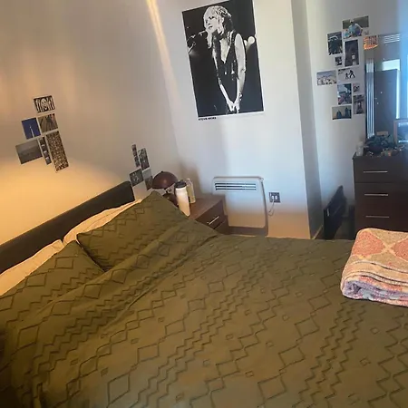 Dengenzii One Bedroom Leeds Centre Apartment Leeds (West Yorkshire)